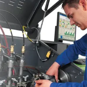 auto mechanic in qatar